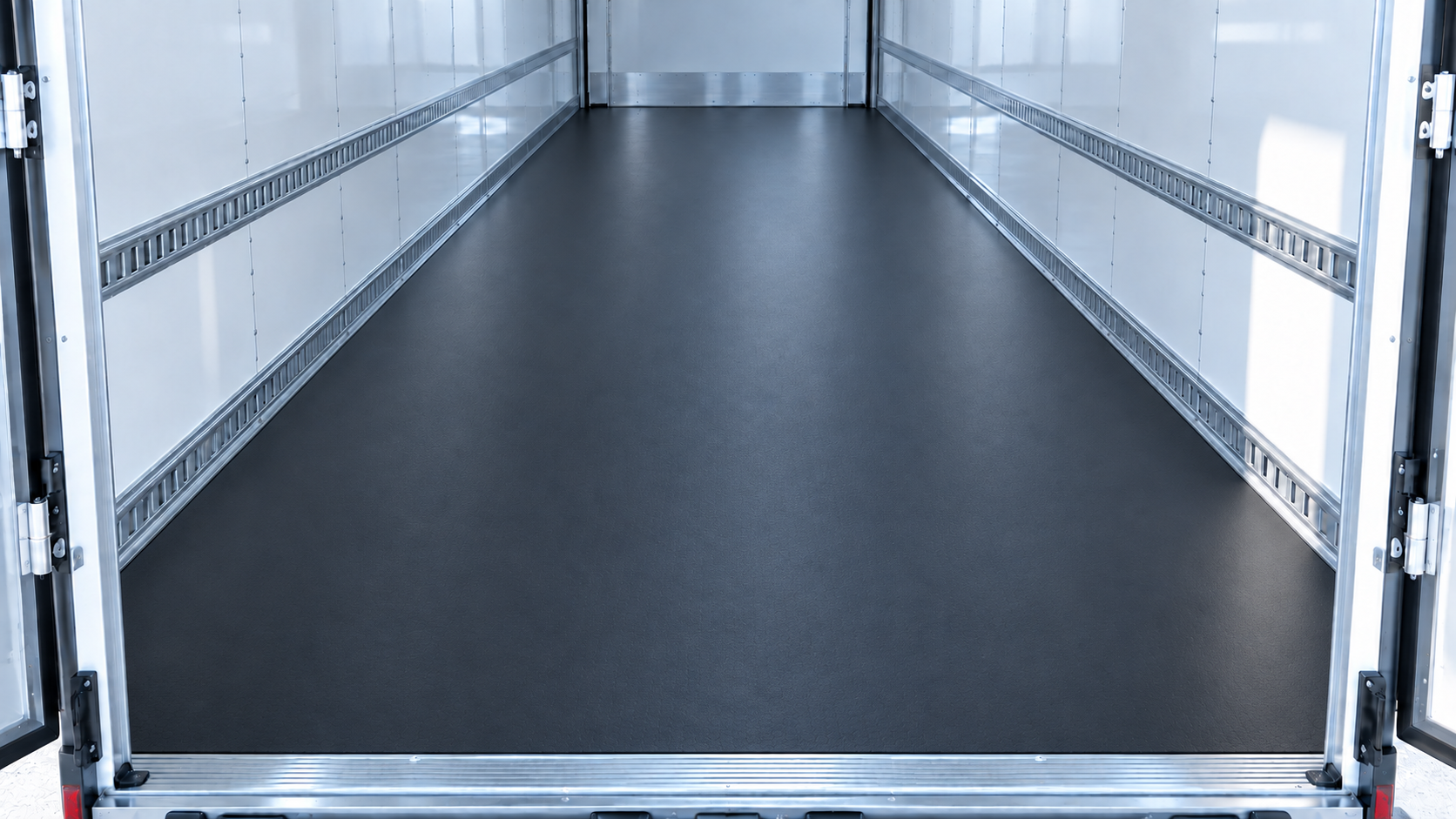 Trailer interior floor · HEXAPAN honeycomb panel with UDMAX anti-skid surface · Illustrative application